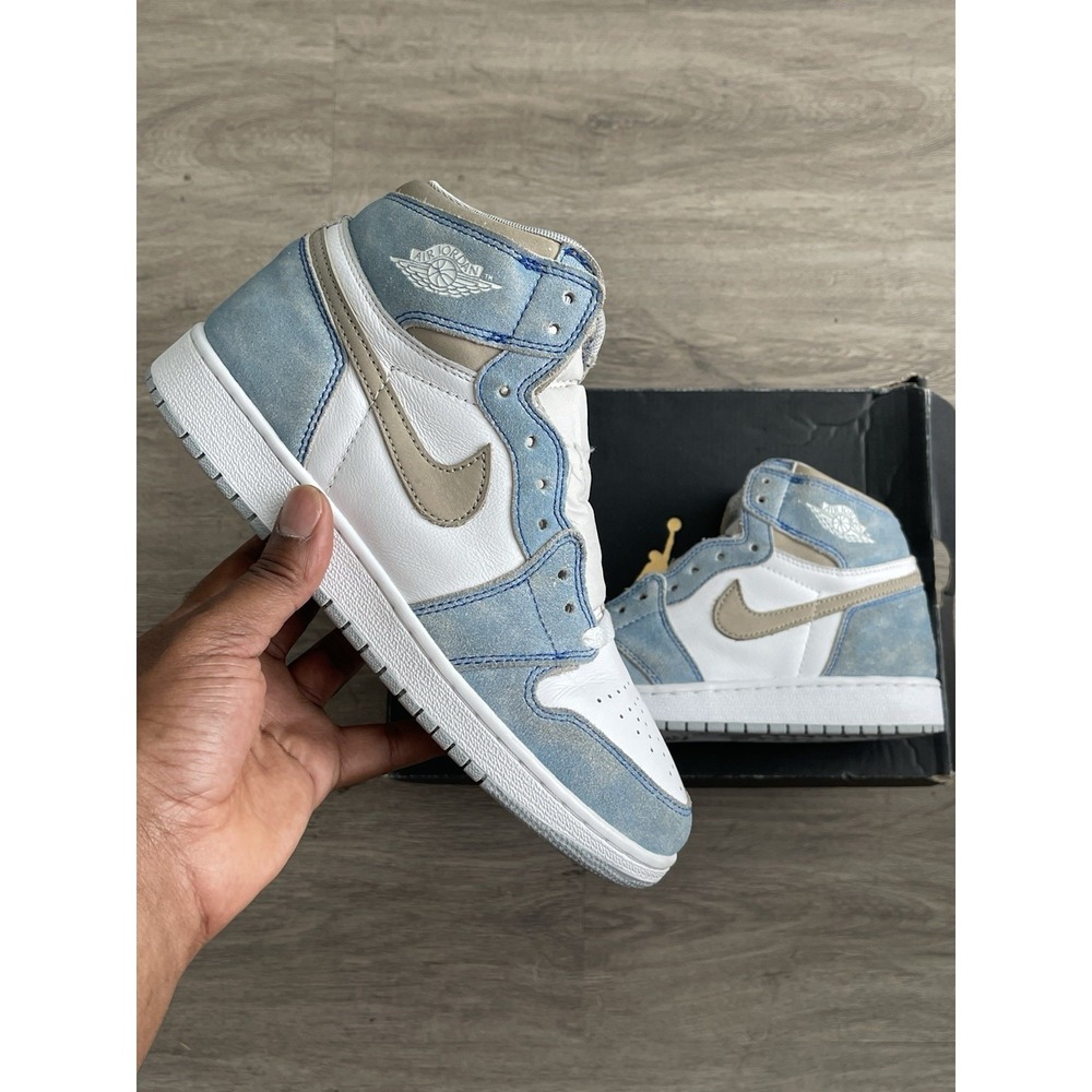 Size 6Y- Jordan 1 High Retro Hyper Royal 575441-402